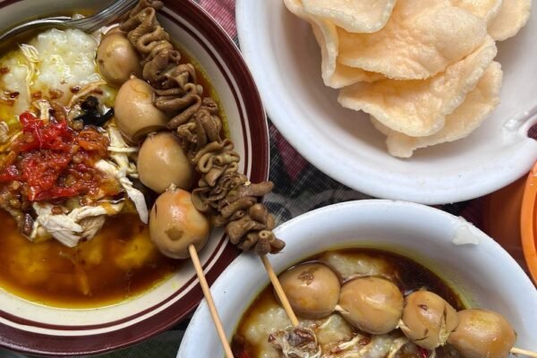 Semangkuk Bubur dan Kesadaran. Hanya dari semangkuk bubur aku… | by Isma Fawzeya Rosida | Jul, 2025
