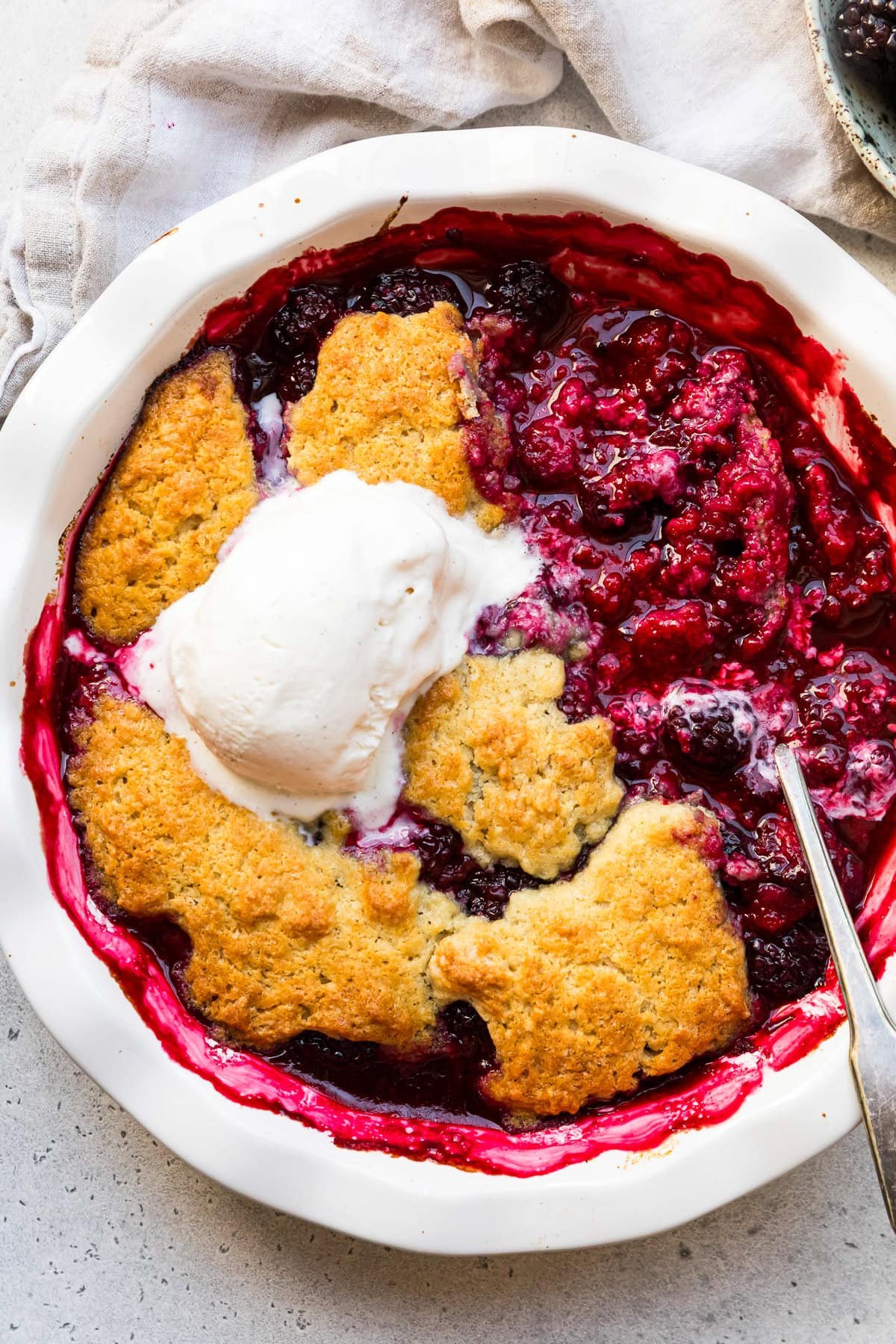 Blackberry Cobbler 16.jpg