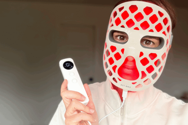 Do Red Light Therapy Masks Work? Do Red Light Therapy Masks Work 1 1024x732.png