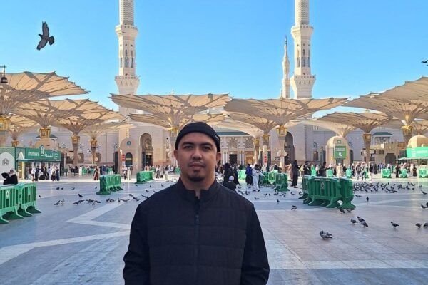 1rIqwX50q0 6HEHXEqzihIg.jpeg