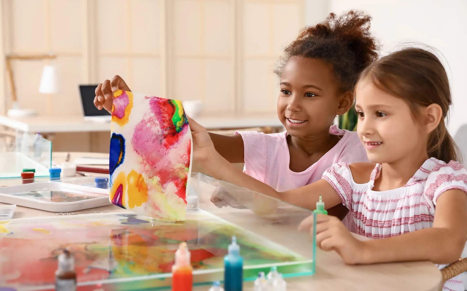 Article header Mindful Marble Art for Kids.jpeg