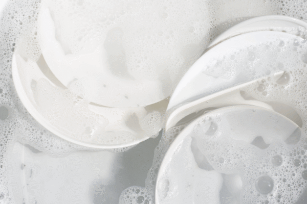 Castile Liquid Soap vs Dawn Dish Soap Castile Liquid Soap vs Dawn Dish Soap 1 1024x732.png