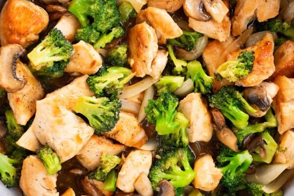 Chicken and Broccoli Stir Fry Chicken and Broccoli Stir Fry 08.jpg