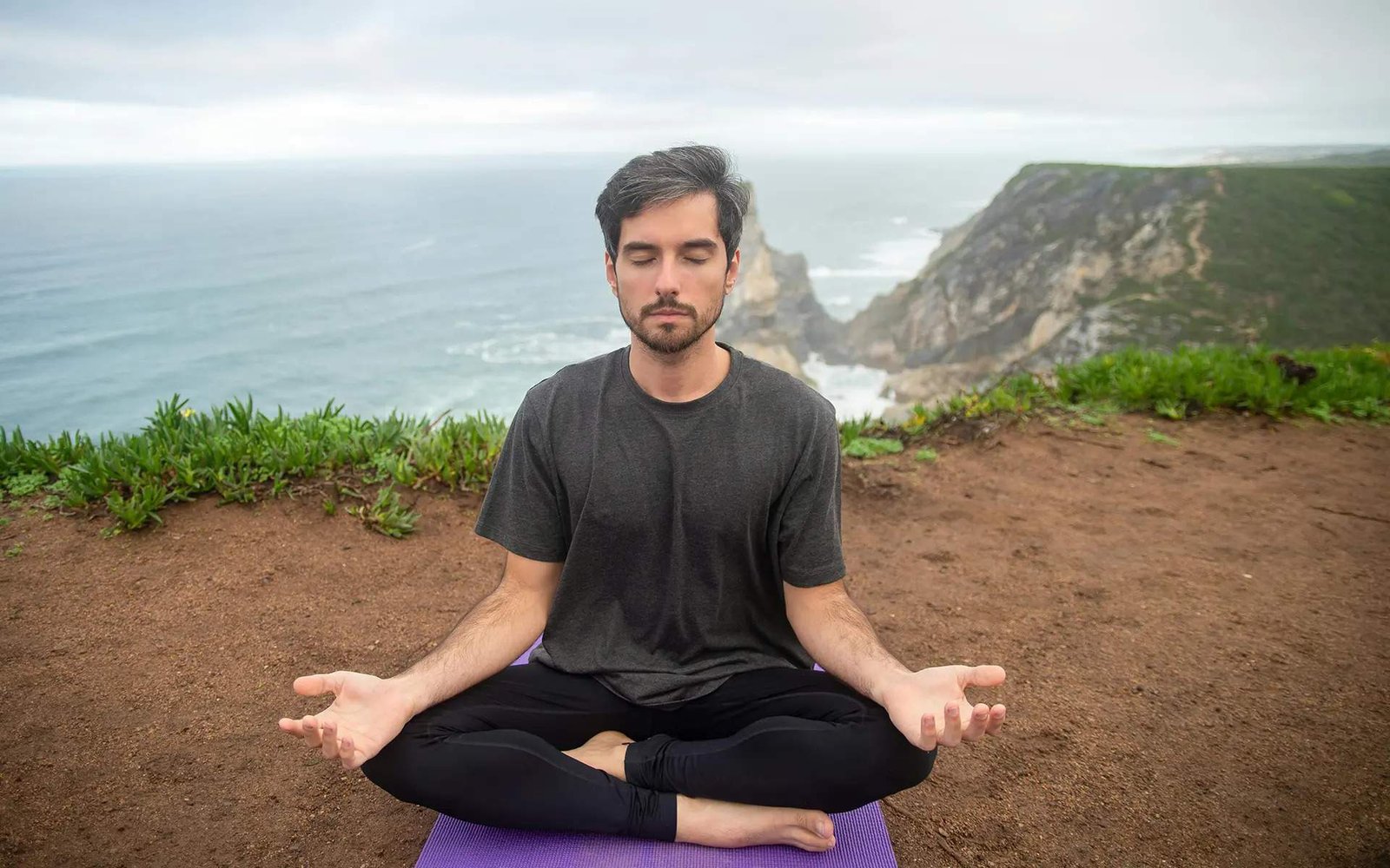 Article header Whats Different About Mindfulness for Men .jpeg