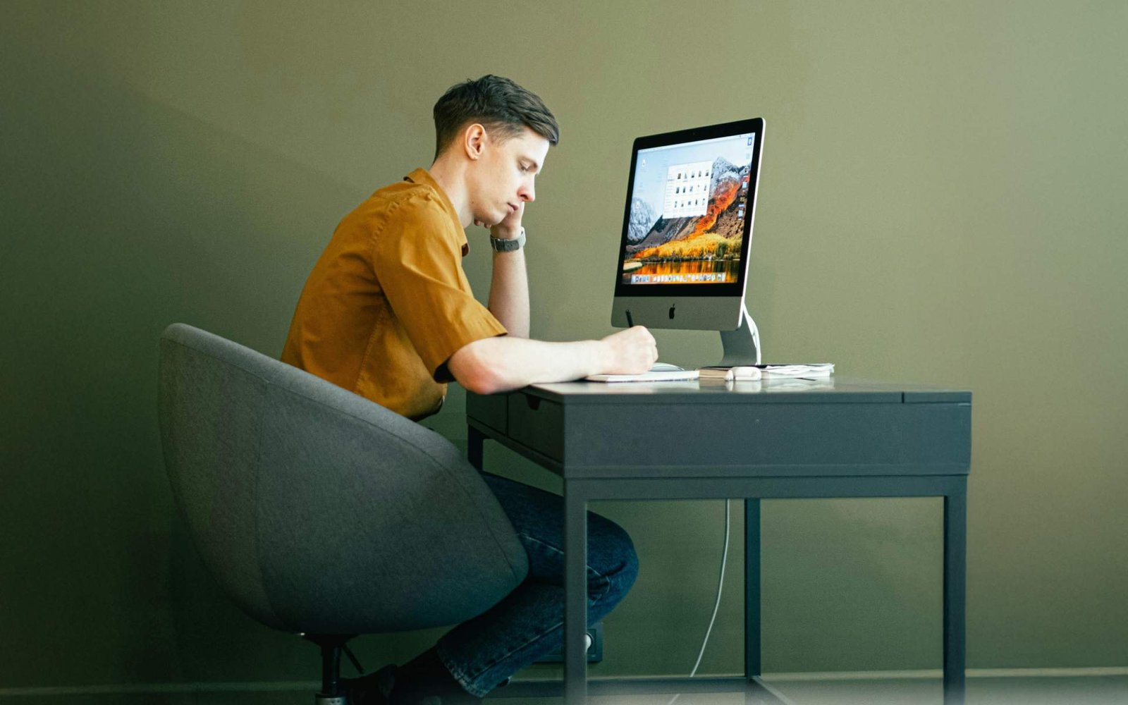 Workplace Wellbeing in This Digital Age OPTION1.jpg