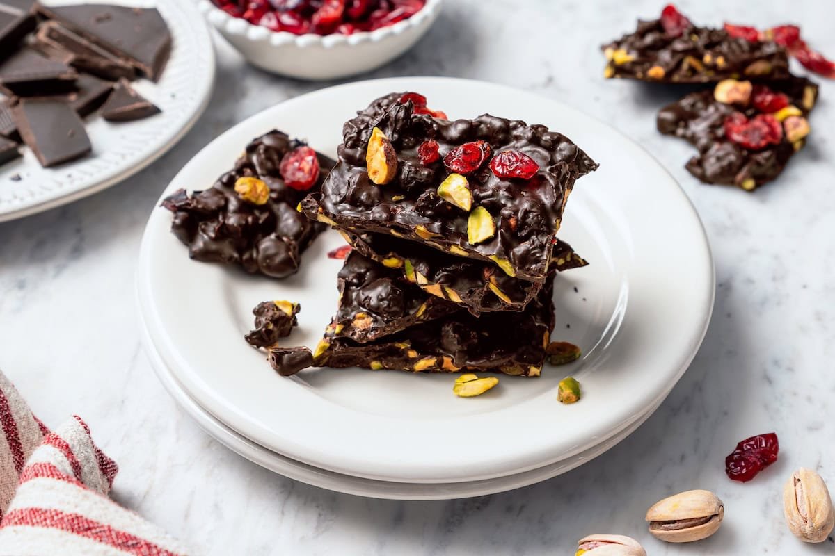 Dark Chocolate Bark with Pistachios 14.jpg