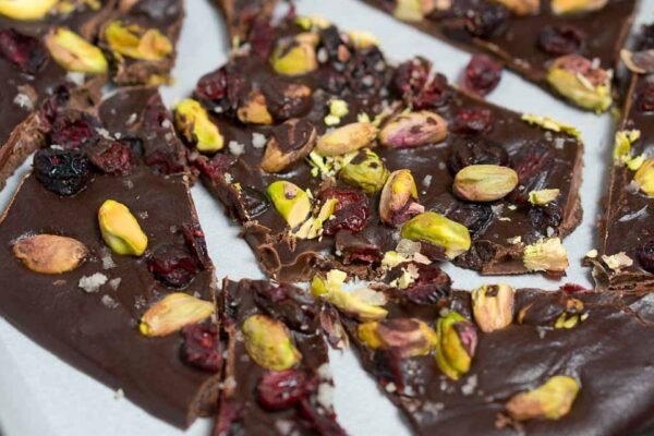 cranberry pistachio chocolate bark 3.jpg