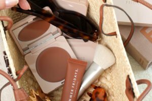 Summer Fridays Bronzer Butter Balm.jpg
